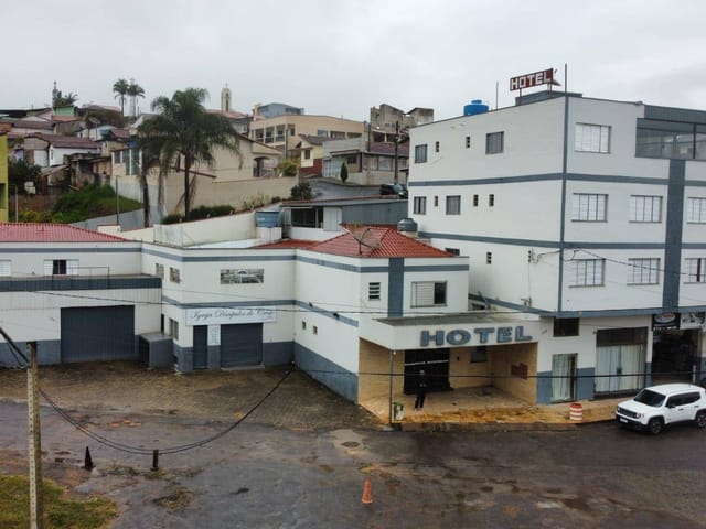 Hotel com 950m², à venda, no bairro CENTRO em Extrema