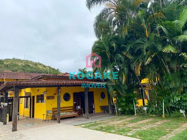 Hotel com 1320m² 20 quartos e 21 banheiros, à venda, no bairro Martim de Sá em Caraguatatuba