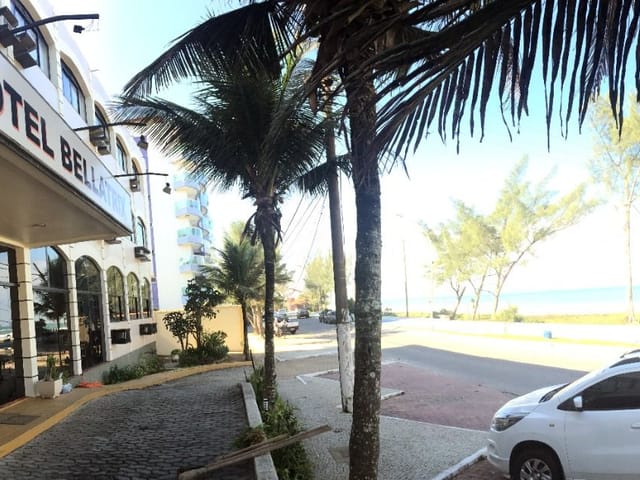 Hotel com 1421m² 40 quartos e 45 banheiros, à venda, no bairro Praia do Pecado em Macaé
