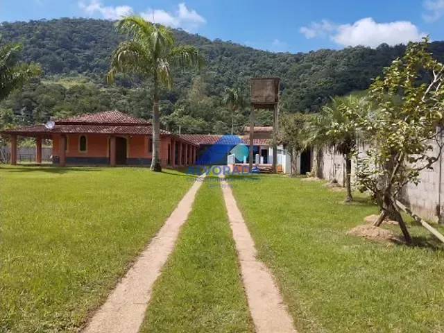 Chácara com 281800m² 4 quartos e 4 banheiros, à venda, no bairro Monteiro Lobato em São José dos Campos