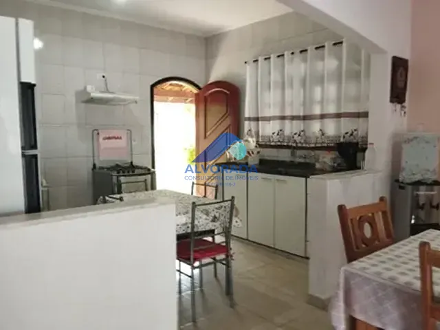 Chácara com 281800m² 4 quartos e 4 banheiros, à venda, no bairro Monteiro Lobato em São José dos Campos