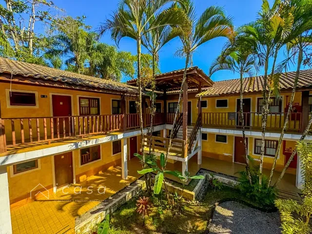 Hotel com 1550m² 26 quartos e 36 banheiros, à venda, no bairro Lázaro (Praia Domingos Dias) em Ubatuba