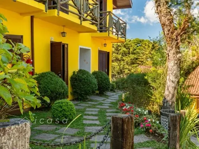 Hotel com 1185m² 13 quartos e 13 banheiros, à venda, no bairro Recanto das Araucárias em Campos do Jordão
