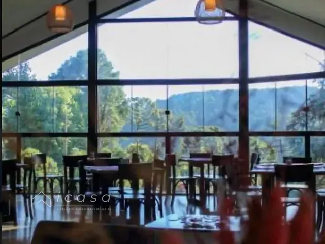 Hotel com 3200m², à venda, no bairro Jardim Primavera em Campos do Jordão