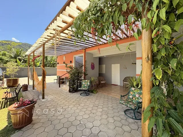 Hotel com 630m² 12 quartos e 12 banheiros, à venda, no bairro Saco da Ribeira em Ubatuba