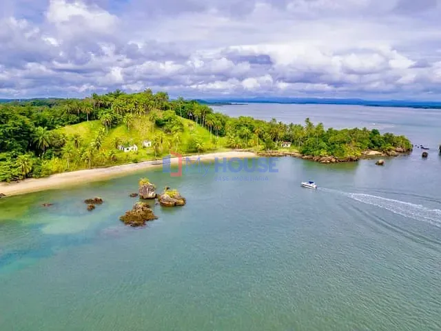 Ilha à venda, no bairro Barra Grande em Maraú