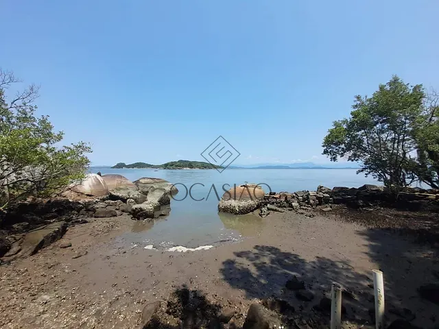 Ilha com 10548m², à venda, no bairro Baía de Babitonga em São Francisco do Sul