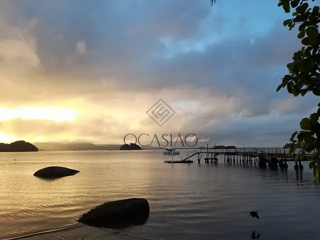 Ilha com 10548m², à venda, no bairro Baía de Babitonga em São Francisco do Sul
