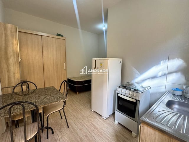 Kitnet 1 quarto e 1 banheiro, para alugar, no bairro Residencial Parque da Raposa em Apucarana