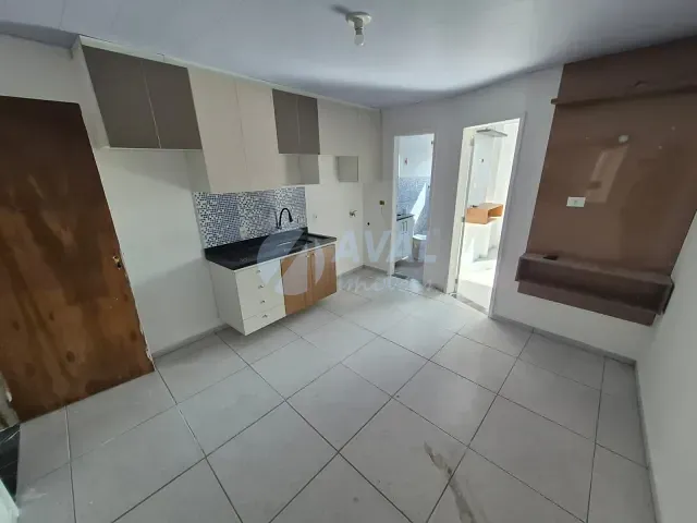 Apartamento 1 quarto e 1 banheiro, para alugar, no bairro Cajuru em Curitiba