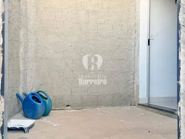 Casa 2 quartos e 1 banheiro, para alugar, no bairro Mineirão em Belo Horizonte