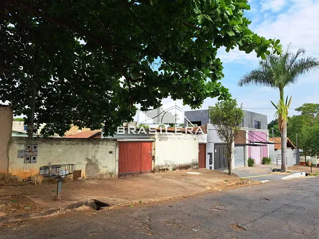 Kitnet 3 quartos e 3 banheiros, à venda, no bairro Setor Pedro Ludovico em Goiânia