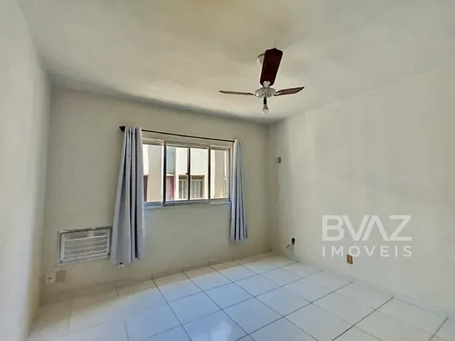 Kitnet 1 quarto e 1 banheiro, à venda, no bairro Centro em Cabo Frio