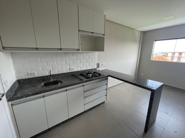 Kitnet com 38m² 1 quarto e 1 banheiro, à venda, no bairro Centro em Londrina