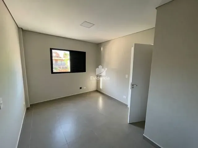 Kitnet com 38m² 1 quarto e 1 banheiro, à venda, no bairro Centro em Londrina