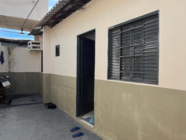 Kitnet com 201m² 1 quarto e 1 banheiro, à venda, no bairro Novo Terceiro em Cuiabá