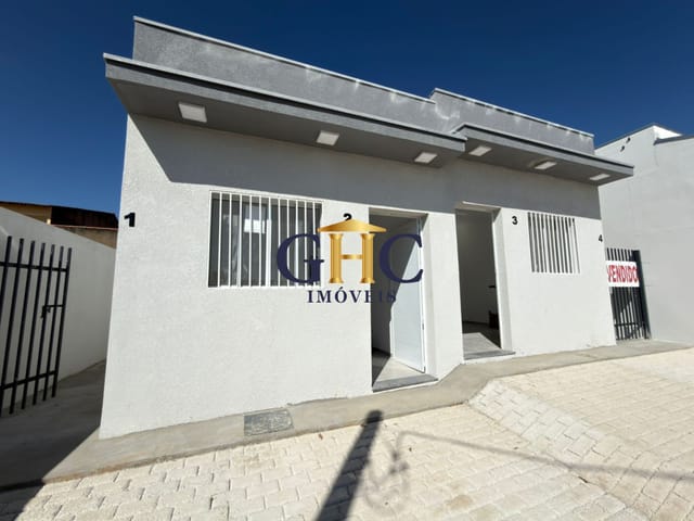 Kitnet 1 quarto e 1 banheiro, à venda, no bairro Jardim Karina em Salto de Pirapora