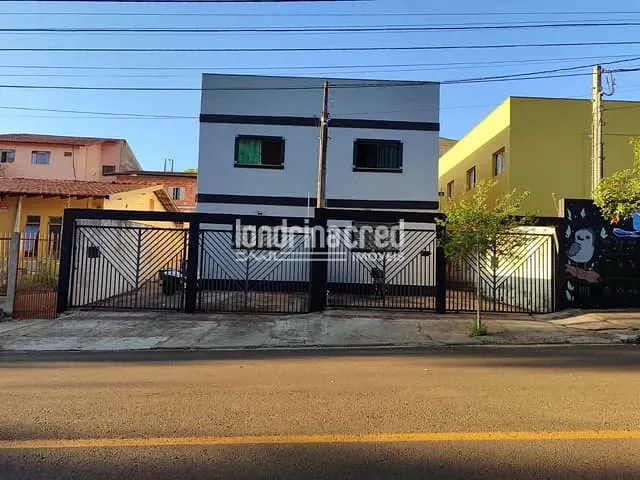 Kitnet com 370m² 8 quartos e 8 banheiros, à venda, no bairro Alpes em Londrina