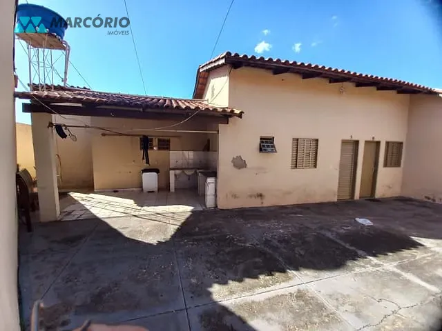 Kitnet 1 quarto e 1 banheiro, para alugar, no bairro Vila Americano do Brasil em Goiânia