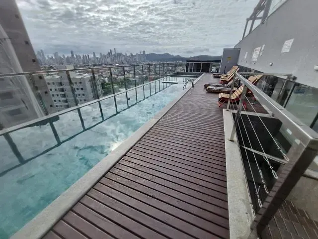 Kitnet 1 quarto e 1 banheiro, à venda, no bairro Tabuleiro em Camboriú