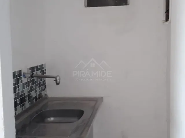 Kitnet com 35m² 1 quarto e 1 banheiro, à venda, no bairro Centro em Poços de Caldas