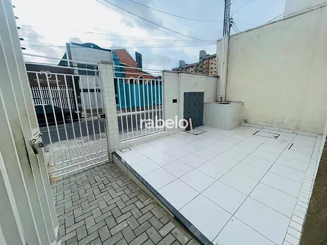 Kitnet 2 quartos e 1 banheiro, para alugar, no bairro Joaquim Távora em Fortaleza