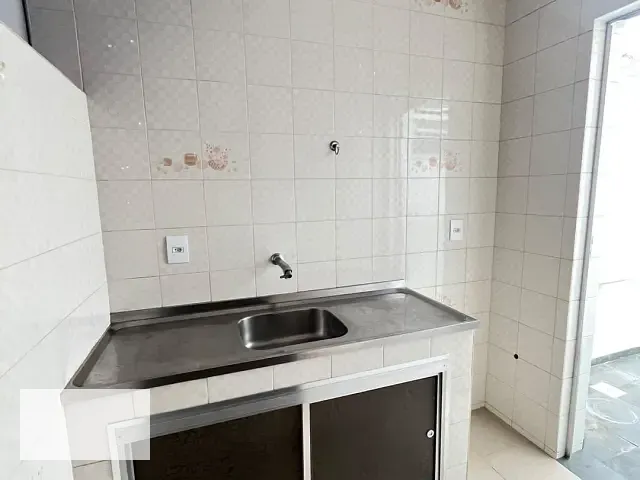 Kitnet 1 quarto e 1 banheiro, para alugar, no bairro Centro em Santos Dumont