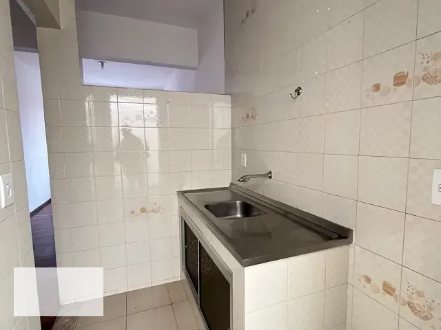 Kitnet 1 quarto e 1 banheiro, para alugar, no bairro Centro em Santos Dumont