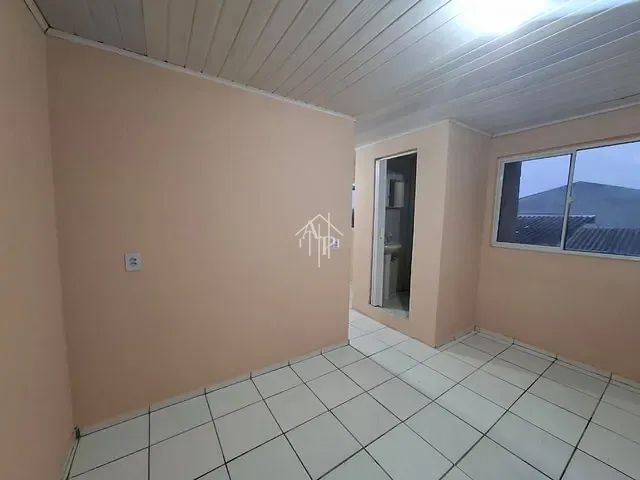 Kitnet 1 quarto e 1 banheiro, para alugar, no bairro São Vicente em Itajaí