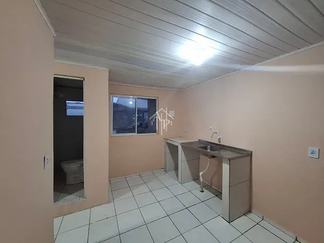 Kitnet 1 quarto e 1 banheiro, para alugar, no bairro São Vicente em Itajaí