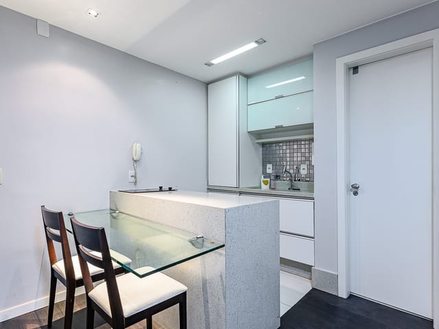 Kitnet com 32m² 1 quarto e 1 banheiro, para alugar, no bairro Asa Sul em Brasília
