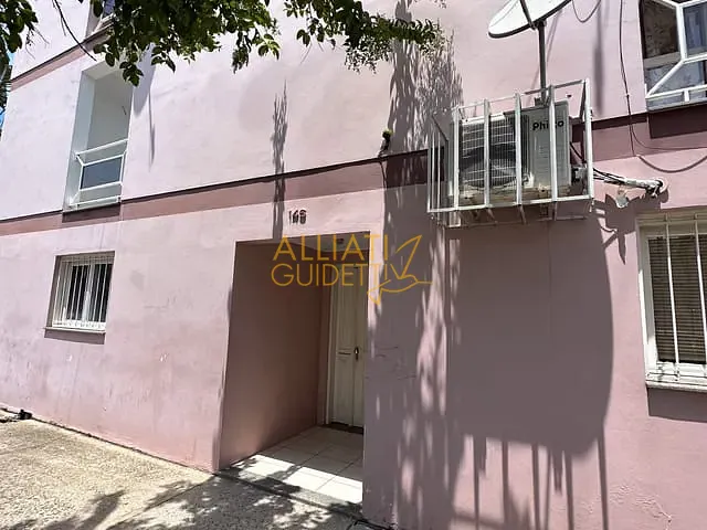 Kitnet 1 quarto e 1 banheiro, para alugar, no bairro Guarujá em Parobé