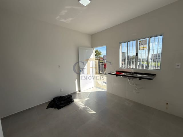 Kitnet 1 quarto e 1 banheiro, à venda, no bairro Jardim Karina em Salto de Pirapora