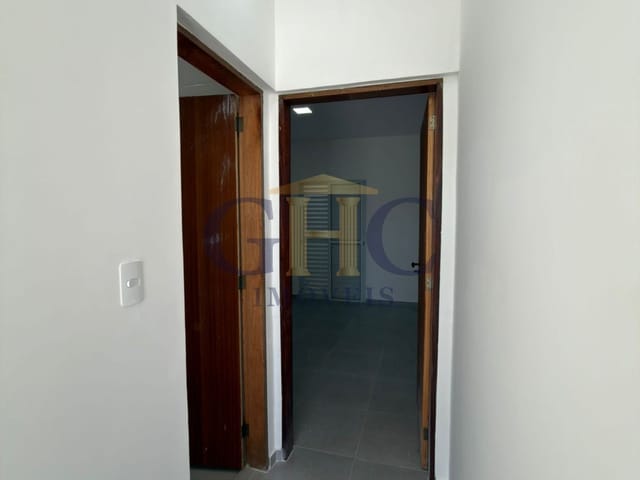 Kitnet 1 quarto e 1 banheiro, à venda, no bairro Jardim Karina em Salto de Pirapora