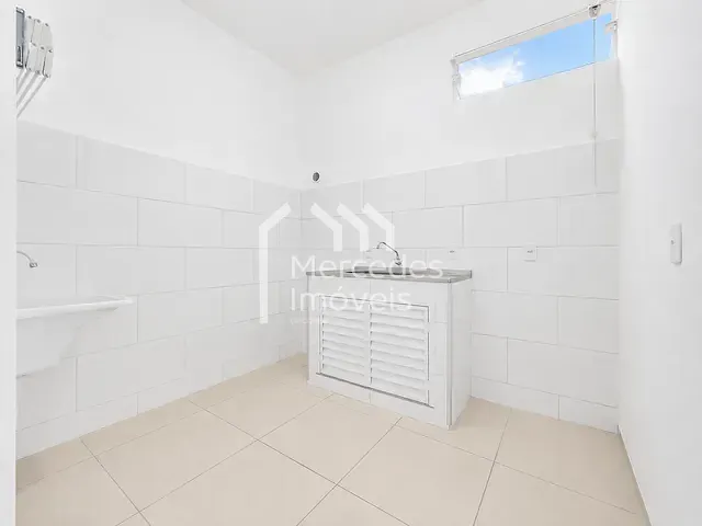 Apartamento com 26m² 1 quarto e 1 banheiro, para alugar, no bairro São João em Itajaí