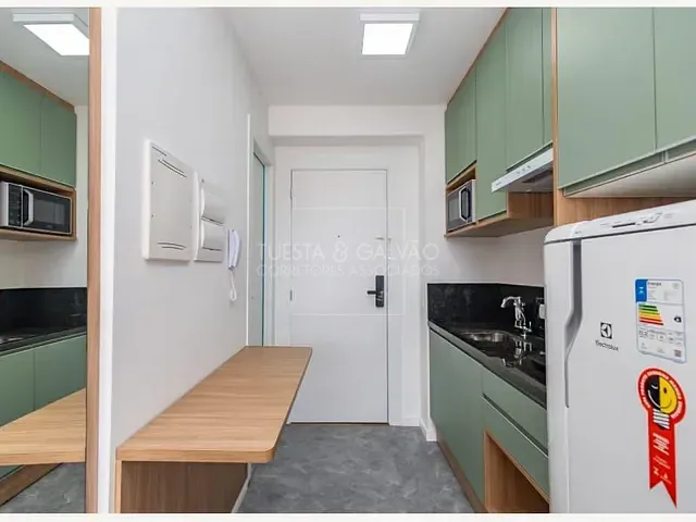 Kitnet com 17m², à venda, no bairro Novo Mundo em Curitiba