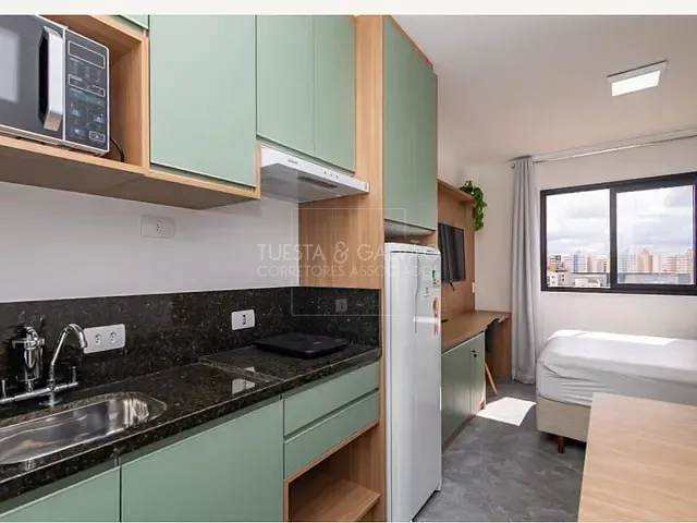 Kitnet com 17m², à venda, no bairro Novo Mundo em Curitiba