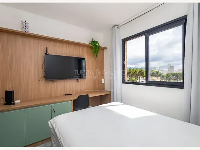 Kitnet com 17m², à venda, no bairro Novo Mundo em Curitiba