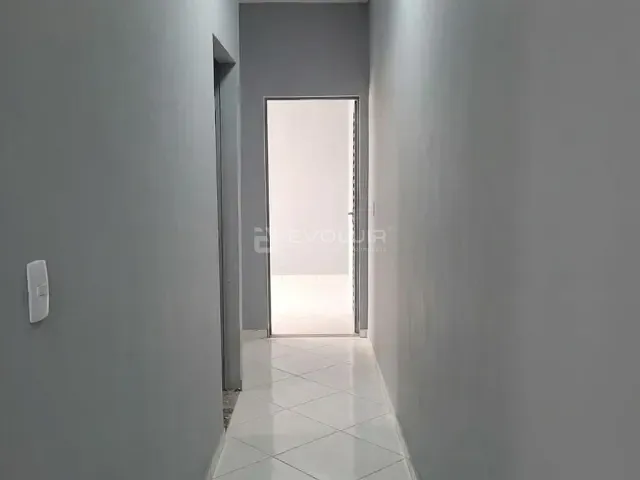 Kitnet 2 quartos e 1 banheiro, para alugar, no bairro Setor Garavelo em Goiânia