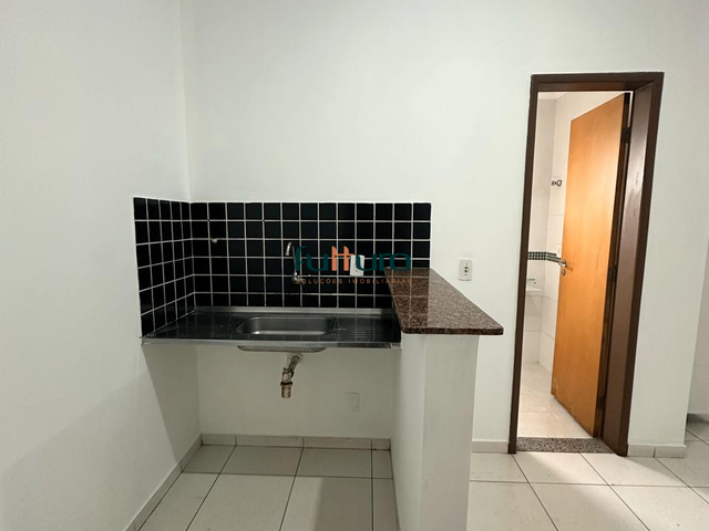 Kitnet com 36m² 1 quarto e 1 banheiro, para alugar, no bairro Setor Bueno em Goiânia