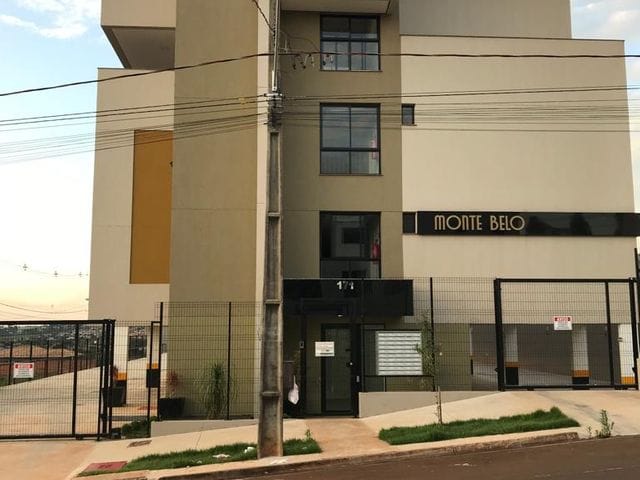 Foto do Kitnet - ALUGUE SEM FIADOR - PRÓXIMO A UTFPR - Kitnet mobiliada no Edifício Monte Belo, Apucarana, PR | J. Mareze Imóveis Ltda