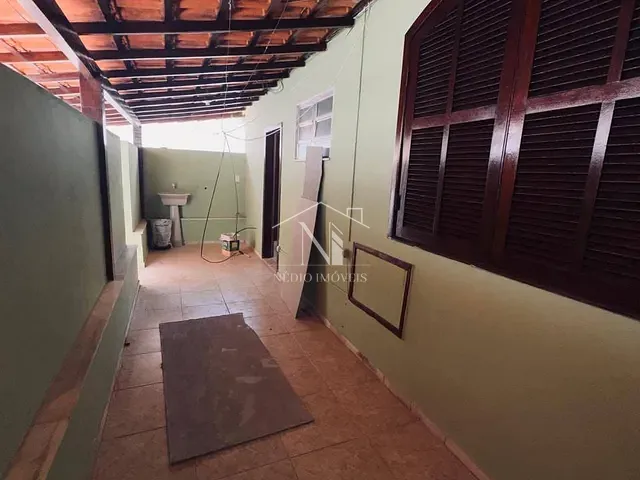 Casa 2 quartos e 1 banheiro, para alugar, no bairro Centro em Maricá