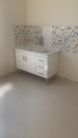 Kitnet 1 quarto e 1 banheiro, para alugar, no bairro Centro em Pindamonhangaba