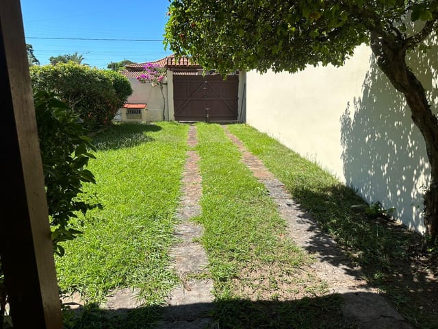 Casa 5 quartos e 4 banheiros, à venda, no bairro Balneário Remanso em Rio das Ostras