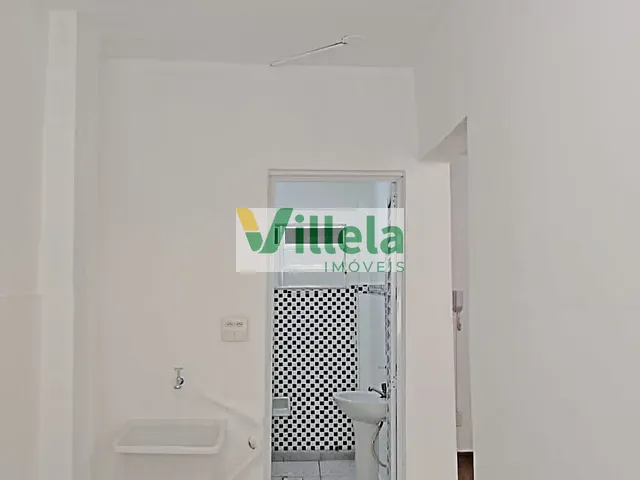 Kitnet 1 quarto e 1 banheiro, à venda, no bairro Itararé em São Vicente