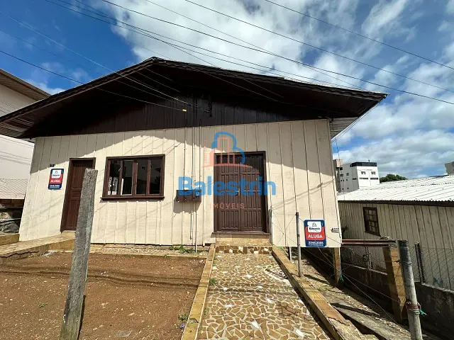 Kitnet 1 quarto e 1 banheiro, para alugar, no bairro Centro em Fraiburgo