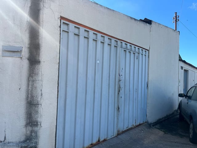 Foto do Kitnet - 🏠 Aluga-se barracão com 2 quartos sendo 1 suite , Sala, Área de serviço coberta, quintal na frente no cimento, Colina Azul, Aparecida de Goiânia, GO | Brokers Viva Imóveis