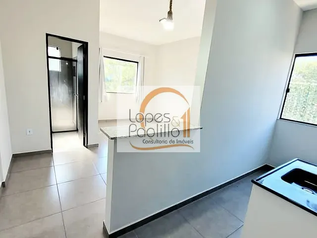 Casa com 40m² 1 quarto e 1 banheiro, para alugar, no bairro Nova Cerejeira em Atibaia