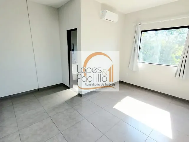 Casa com 40m² 1 quarto e 1 banheiro, para alugar, no bairro Nova Cerejeira em Atibaia