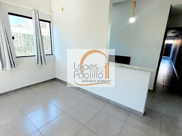 Casa com 40m² 1 quarto e 1 banheiro, para alugar, no bairro Nova Cerejeira em Atibaia